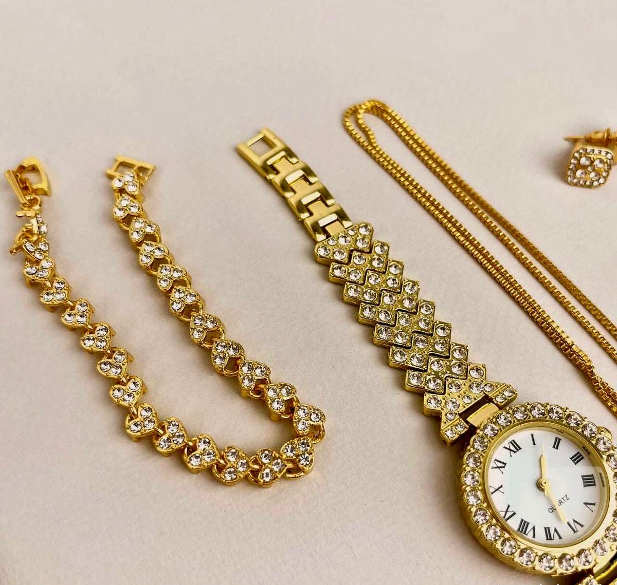 đĨâ¨A58 Plus Smartwatch & Jewelry Set (Premium Luxury)